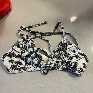 Jolyn triangle bikini